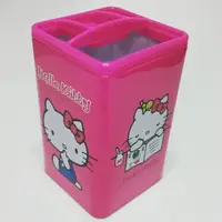 在飛比找蝦皮購物優惠-Hello Kitty 方型分格筆筒