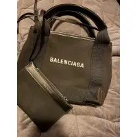 在飛比找蝦皮購物優惠-Balenciaga xs 全黑帆布包