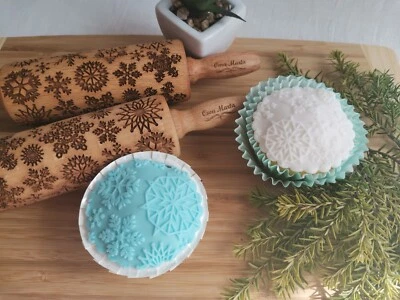 Snowflakes Engraved Rolling pin Embossed Rolling Christmas cookies Carved molds