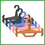 NIK CLOTHES DRESS RACK 時尚的衣架,帶有用於零售商的軍用風味