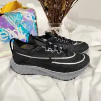 在飛比找蝦皮購物優惠-高版本 nike Zoom Fly4 黑白大鉤 碳板 輕便 