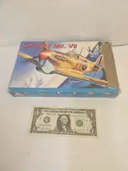 Italeri 1/72 Supermarine Spitfire Mk.Vb - NEW Complete