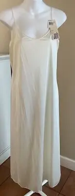 Vintage Vanity Fair Nylon Full Slip Glacier White 34 32”/40 New With Tag USA