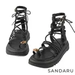 山打努SANDARU-涼鞋 金屬造型套趾綁帶羅馬涼鞋-黑