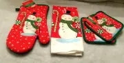 Holiday Christmas Set- Oven Mitt, 2 Potholders, Dish Towel Snowman Multicolor