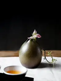 在飛比找Yahoo!奇摩拍賣優惠-日式禪意小花器插花器皿創意茶席迷你桌面擺件粗陶復古陶瓷花瓶