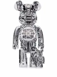 在飛比找Farfetch優惠-x H.r. Giger Be@rbrick bear se