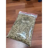 在飛比找蝦皮購物優惠-雞飼料+虱目魚飼料 混搭虱目魚餌料 烏魚餌料 大顆 虱目魚餌