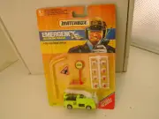 MATCHBOX SUPERFAST EMERGENCY ACTION PACK WITH SNORKEL FIRE TRUCK & ACCESSORIES