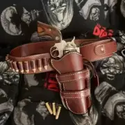 WESTERN LEATHER HOLSTER GUN BELT 44 / 45 BROWN HAND MADE COWBOY REVOLVER PISTOL.