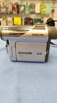 在飛比找Yahoo!奇摩拍賣優惠-Panasonic NV-GS5 DIGICAM攝影機中古機