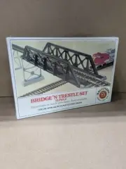 Bachmann - HO Scale - #46226 - Bridge N' Trestle Set - 33 Piece - NOS