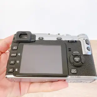 ( 富士超輕便可換鏡系列 ) Fujifilm X-E1 文青必備 鏡頭隨意搭配 林相攝影 二手相機買賣