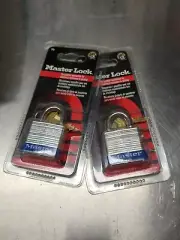 2x Master Lock Padlocks No 7 0.75" L x 0.20" D Shackle Keyed DIFFERENT Blue Logo
