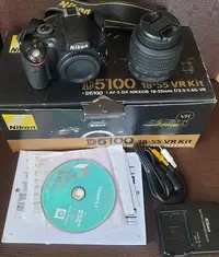 在飛比找Yahoo!奇摩拍賣優惠-nikon D5100 單眼相機