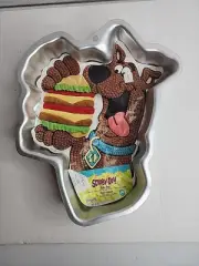 WILTON SCOOBY DOO CAKE PAN 2105-3227 Baking Mold Eating Sandwich Dog Scooby