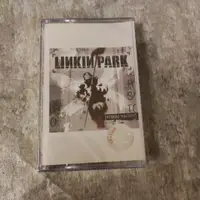 在飛比找蝦皮購物優惠-卡帶 歐美英文搖滾歌曲 林肯公園Linkin Park Hy