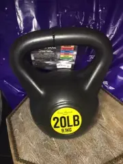 New Kettlebell 2016 Omair Hardwick Fitness 9.1kG