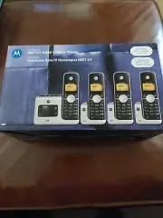 MOTOROLA DECT 6.0 DIGITAL CORDLESS PHONES 4 PACK NEW IN BOX MODEL L404