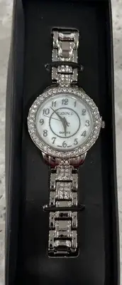 Avon Women's Elgin II Watch, Quartz movement, Silvertone, Never Worn