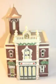 Department 56 - Disney Parks Village - Disneyland Fire Department #105 #5352-0