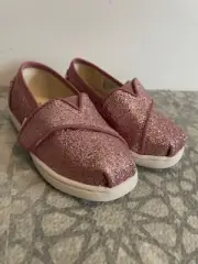 TOMS PINK SPARKLE glitter Toddler Girl Shoes US Size 6 NEW T6 Rose glow glimmer