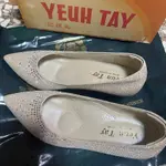 ［二手］YEUN TAY/米杏色水鑽跟鞋/SIZE25