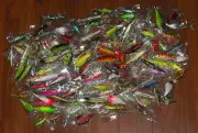 BULK PACK 50 FISHING LURES Hard Soft Plastic Lure Vibes Crankbaits Poppers Bream