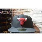 NEW ERA X NBA CHICAGO BULLS 芝加哥公牛隊下刺繡CHICAGO 全封尺寸帽