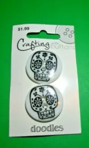 CRAFTING with BUTTONS 1" BLACK & WHITE SKULL 1 CARD=2 BUTTONS Lot C29