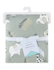 The Peanutshell Madagascar Cuddly Soft Velour Blanket 101x76cm in Green