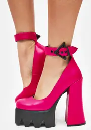 [Lamoda] Fuchsia Guilty Platform Heels