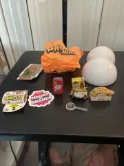 mega gross minis series 2 Old Lice Baby Poop Fudge Pops Toenail Tacos