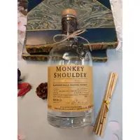 在飛比找蝦皮購物優惠-二手空酒瓶 三隻猴子威士忌/裝飾 DIY/700ml