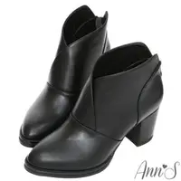 在飛比找森森購物網優惠-Ann’S紐約小姐-極度顯瘦V口零死角粗跟短靴-黑