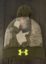 Under Armour ColdGear Artillery Green Pom Cap Beanie Hat Youth Size M 4-6 Years