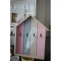 在飛比找蝦皮購物優惠-羽毛 鑰匙盒 鑰匙架 小房子 小屋子 造型 彩色 粉色 粉紅