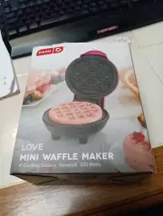 *NEW* Dash Mini 4 inch Pink Love Heart Waffle Maker Electric XO