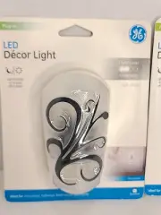 GE LED Decor Light Dusk Dawn Sensor Soft White Decorative Night Light