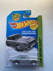 Hot Wheels Aston Martin 1963 DBS Silver James Bond Goldfinger