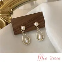在飛比找momo購物網優惠-【MISS KOREA】韓國設計優雅水滴珍珠造型夾式耳環(無