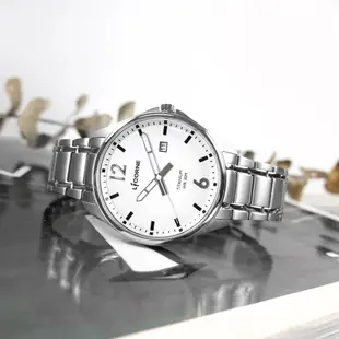 LICORNE 力抗 / 簡約時尚 藍寶石水晶玻璃 日期顯示 鈦金屬手錶 白色 / LT150MUWI / 40mm