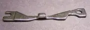 POSITION BRACKET Plate Bobbin Case Singer 7000 7005 7037 7043 7050 7060 9113 +