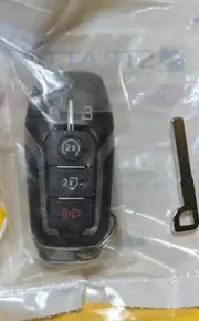 NEW SEALED OEM Ford Logo Proximity Smart Remote 5926054 164-R8117 5 Buttons