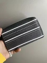 NIP THIRTY-ONE Stackin’ Jacksons Wallet Dainty Dot Pebble Black & White