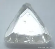 F VS1 TRIANGLE SHAPE ROUGH DIAMOND NATURAL DIAMOND OUT FROM A DIAMOND MINE