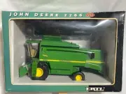 2000 ERTL John Deere 2266 Combine, 1/32, NIB