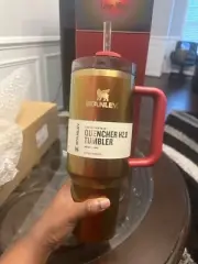 Lainey Wilson Country Gold Limited Edition Stanley Cup 40oz - IN HAND