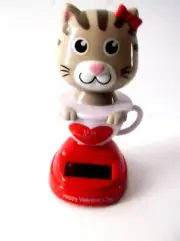Solar-Powered Bobble Head Cute Kitty In Tea Cup