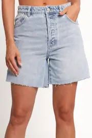 [PUP122] Rollas 90S Relaxed Short - Longbeach 24 light blue wash